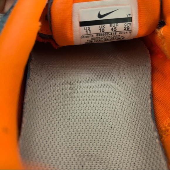 Nike AirMax Gray and Orange Running Shoe Mens Size 11 - Picture 7 of 9